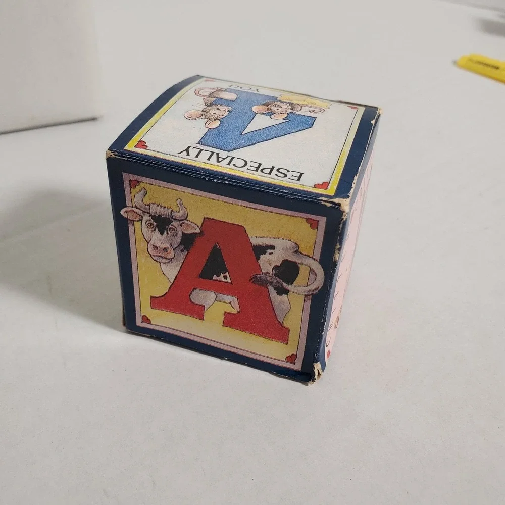 Vintage 1987 United Design Itty Bitty World Critters Unicorn Figurine w/ Box